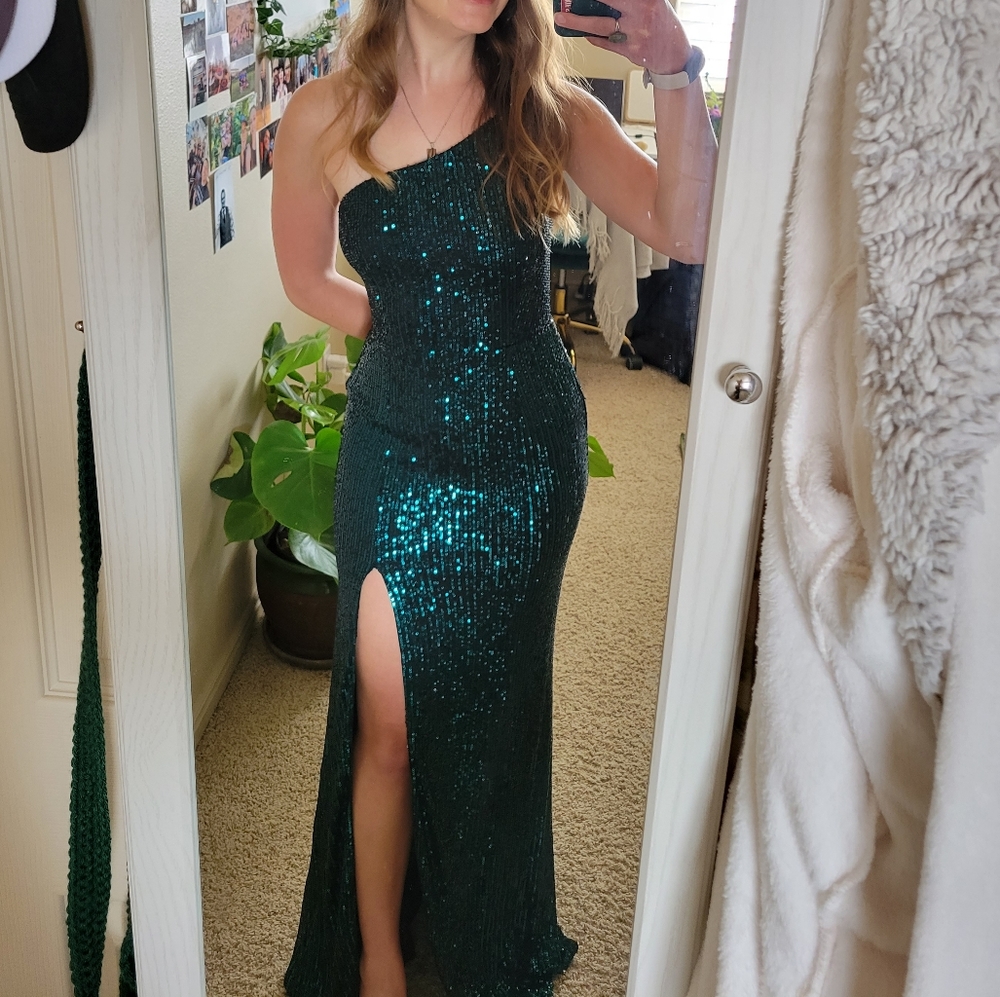 Hello Molly Dear Emilia Green Sequin Dress